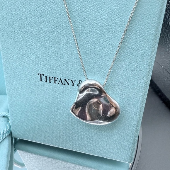 Rare Large Tiffany & Co. Elsa Peretti Full Heart Pendant Necklace SterlingSilver - Picture 5 of 7